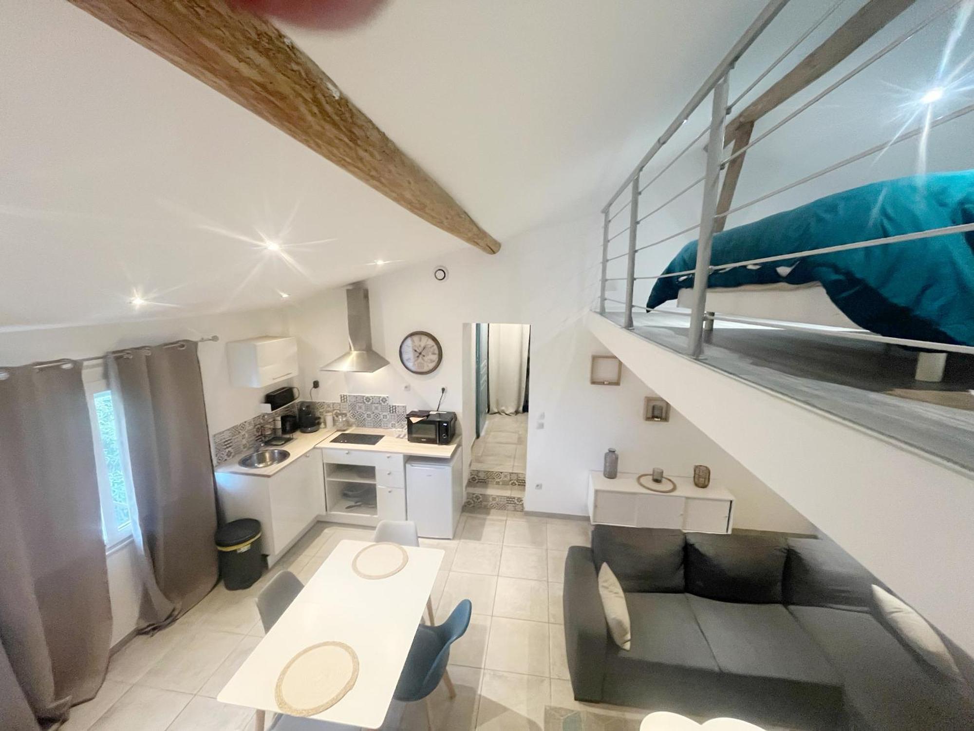 A Deux Pas Des Peniches Apartment Castelsarrasin Exterior foto